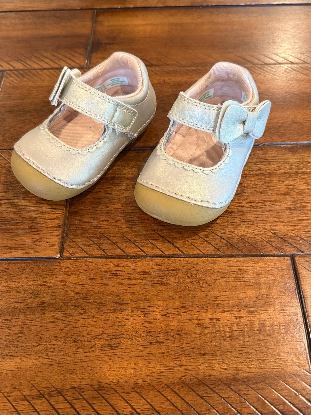 Stride Rite Cream Toddler Mary Jane Shoes with Bow Accent